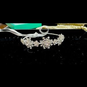 Bridal hairpiece